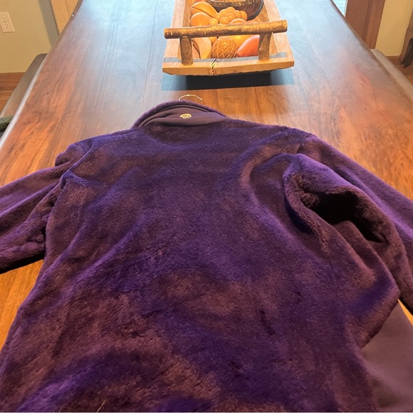 Mountain hard wear zip up coat size large - Picture 3 of 5